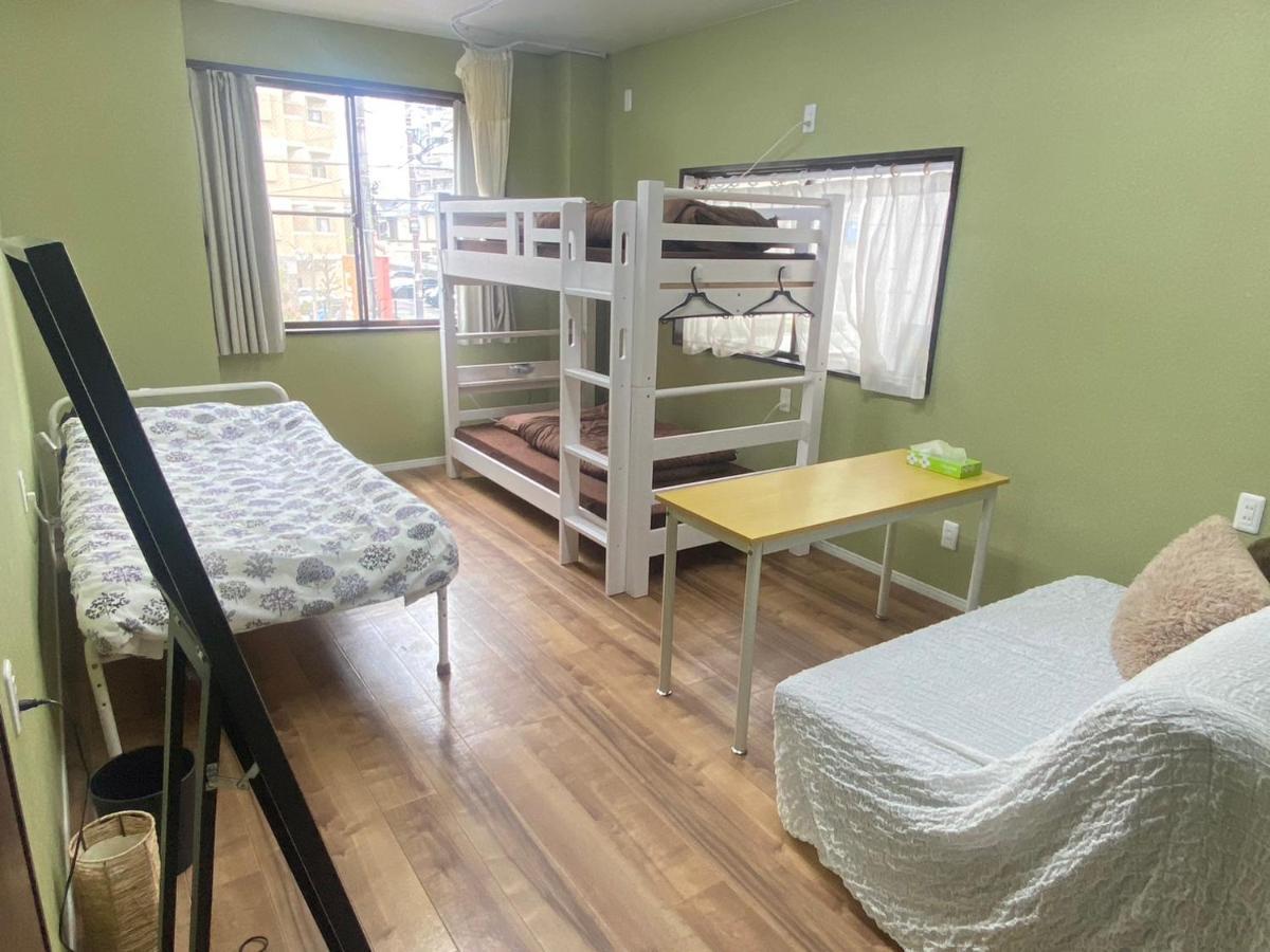 Bonfire Hostel Осака Экстерьер фото